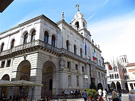 gianluca versace a palazzo moroni padova|palazzo moroni padova.